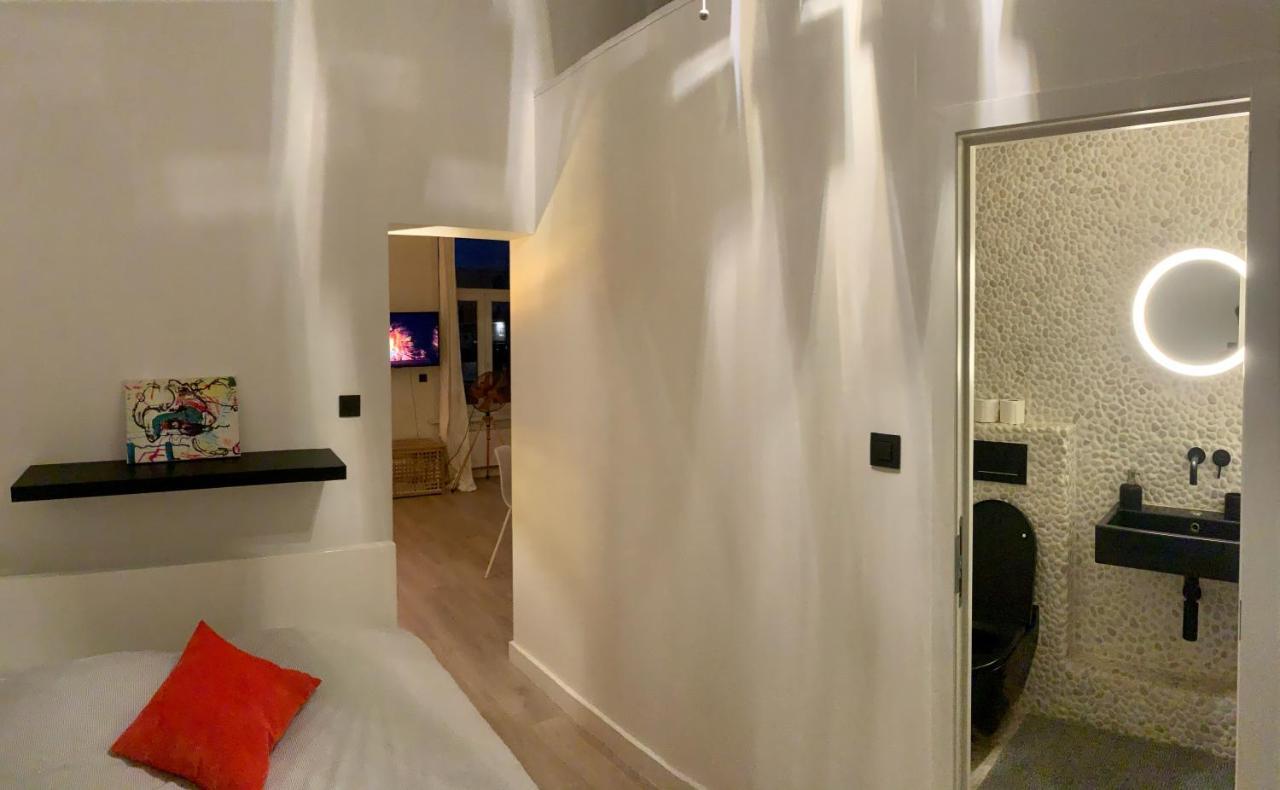 Sleep Inn - Black And White Modern Flat With Cityview Antwerp Exterior photo