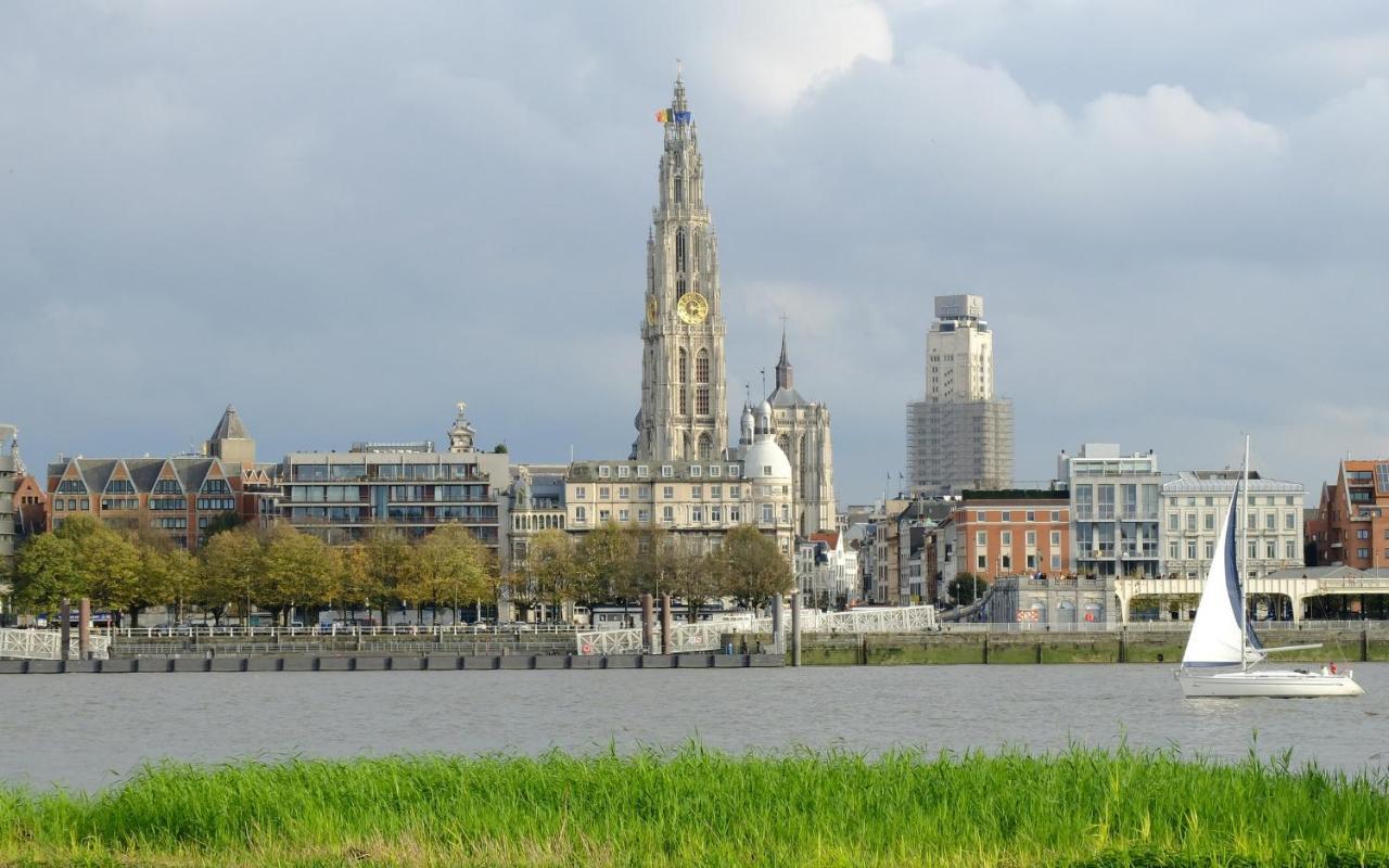 Sleep Inn - Black And White Modern Flat With Cityview Antwerp Exterior photo